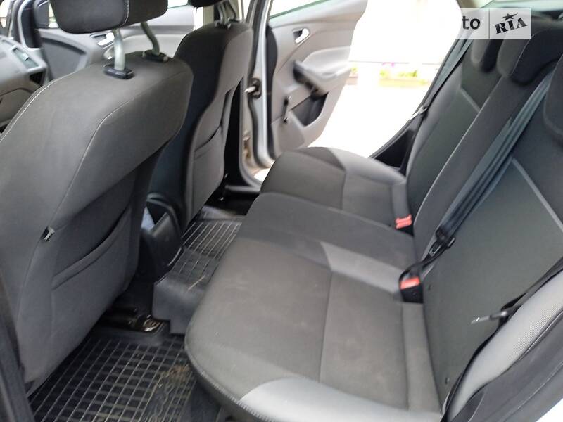 Универсал Ford Focus 2011 в Нововолынске фото 6 Универсал Ford Focus 2011 в Нововолынске