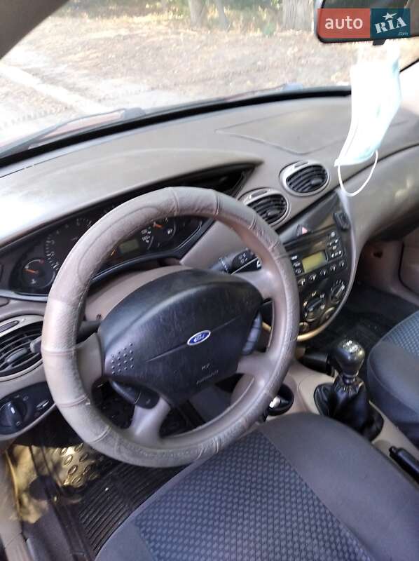 Седан Ford Focus 1998 в Первомайске
