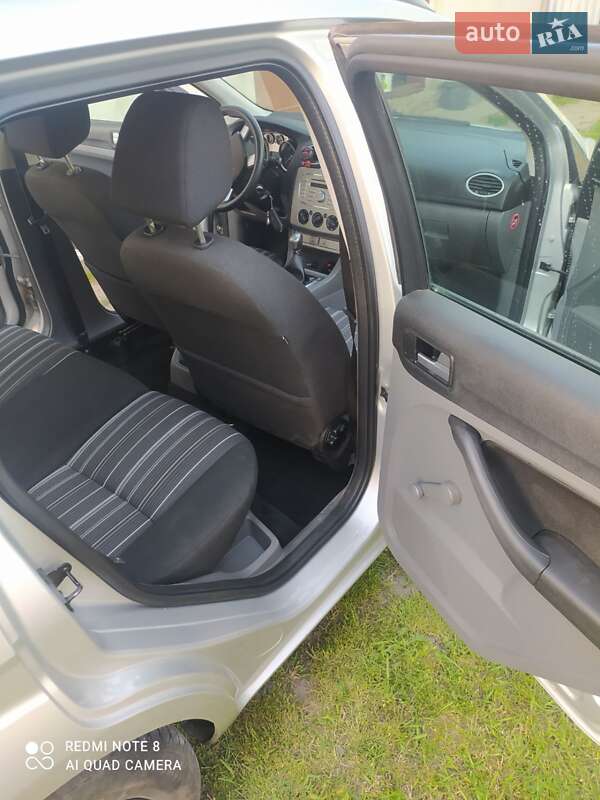 Универсал Ford Focus 2009 в Борщеве