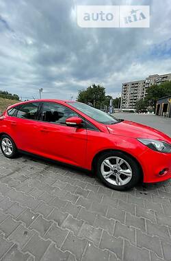 Хэтчбек Ford Focus 2014 в 