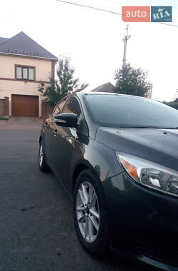 Седан Ford Focus 2015 в 