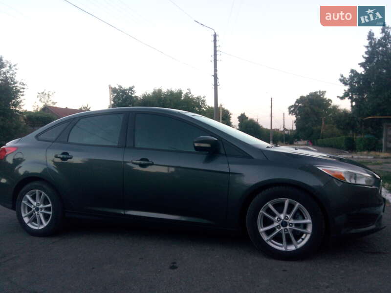 Седан Ford Focus 2015 в Первомайську