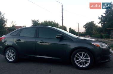 Седан Ford Focus 2015 в 