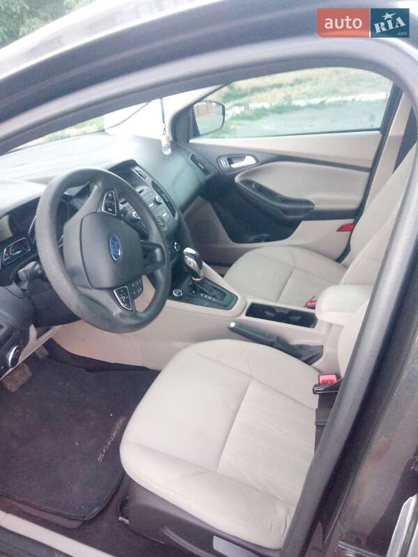 Седан Ford Focus 2015 в Первомайську