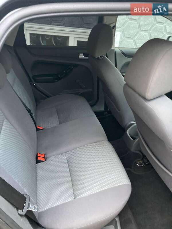 Універсал Ford Focus 2006 в Одесі