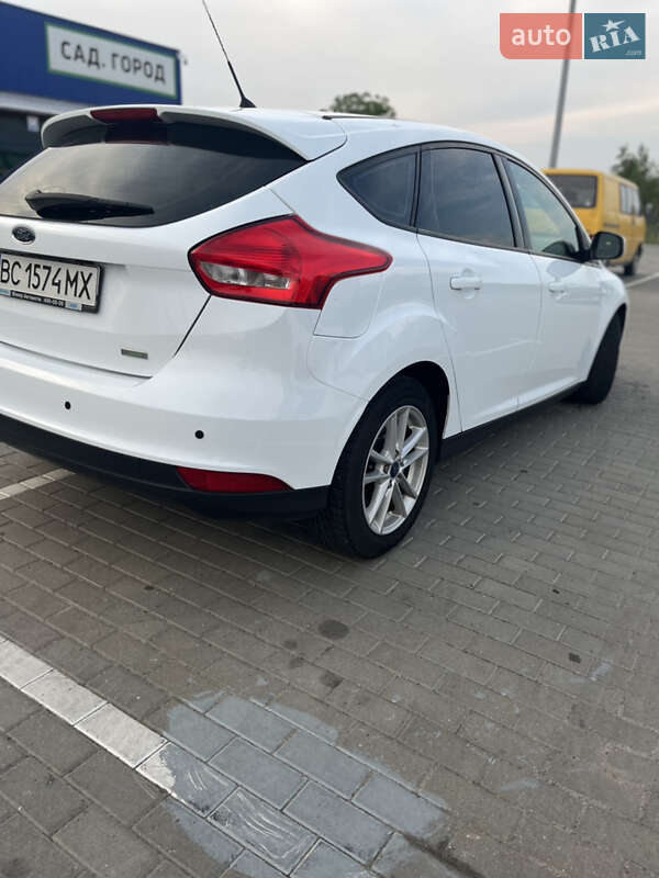 Хэтчбек Ford Focus 2015 в Дрогобыче