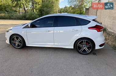 Хэтчбек Ford Focus 2018 в 