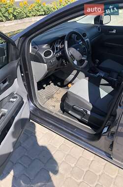 Универсал Ford Focus 2010 в 