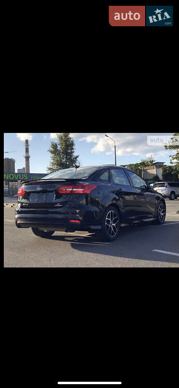 Седан Ford Focus 2016 в Львові