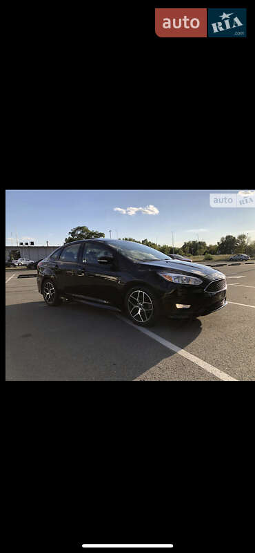Седан Ford Focus 2016 в Львові