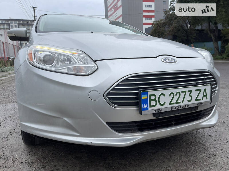 Хэтчбек Ford Focus 2014 в Львове