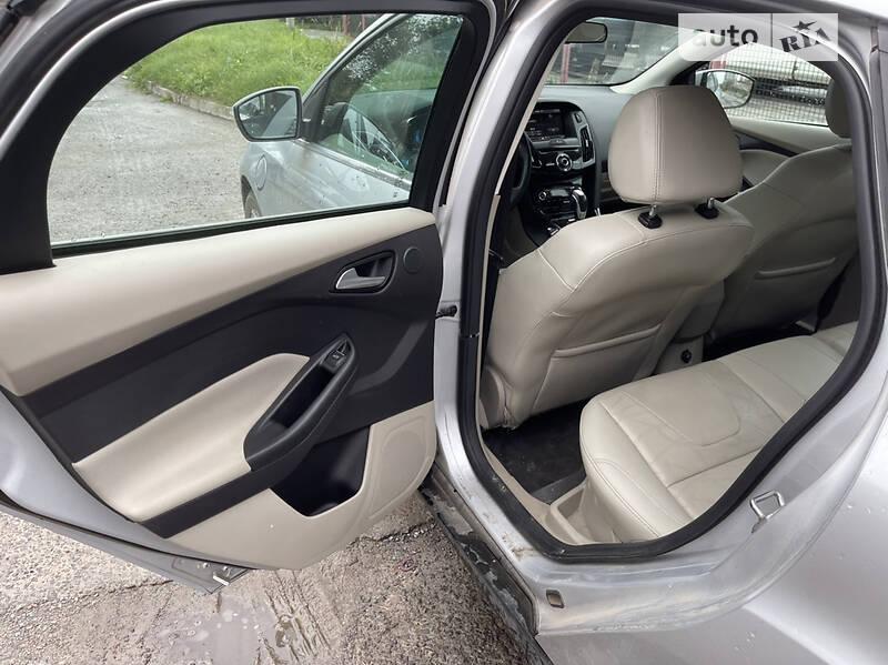 Хэтчбек Ford Focus 2014 в Львове