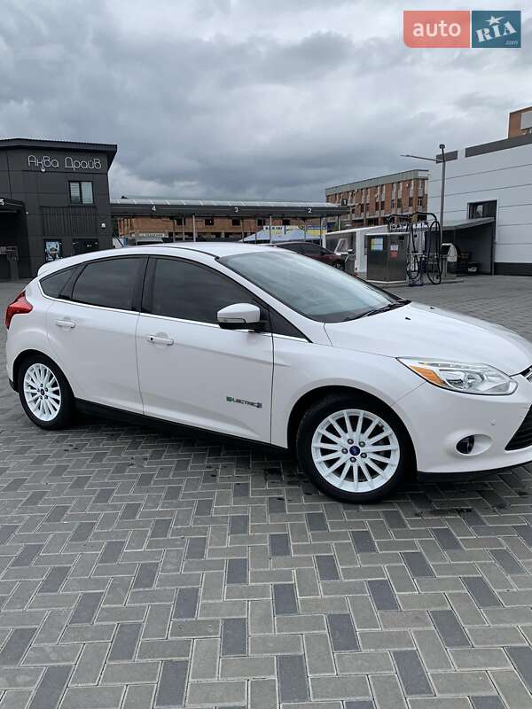 Хетчбек Ford Focus 2013 в Полтаві
