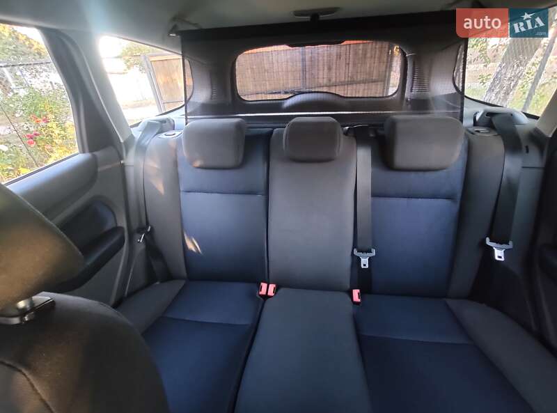 Универсал Ford Focus 2006 в Сарнах