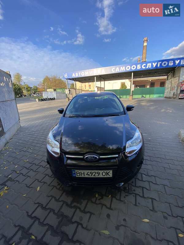 Седан Ford Focus 2014 в Черноморске