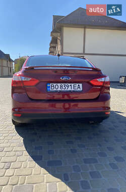 Седан Ford Focus 2014 в 