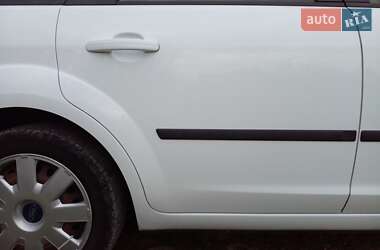 Универсал Ford Focus 2006 в Бориславе