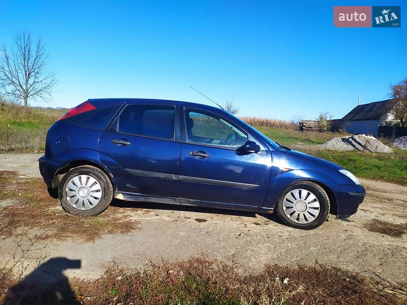 Хетчбек Ford Focus 2002 в Чигирину