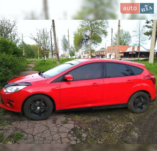 Хэтчбек Ford Focus 2013 в Каменском