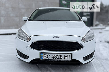 Хэтчбек Ford Focus 2016 в 