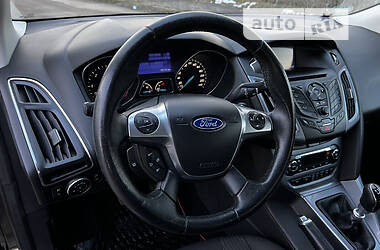 Универсал Ford Focus 2012 в Долине