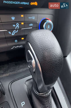 Седан Ford Focus 2017 в Киеве