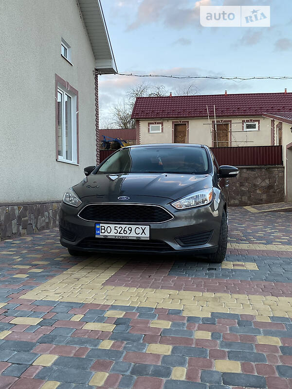 Седан Ford Focus 2016 в 