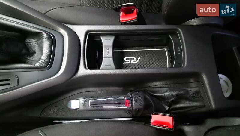 Седан Ford Focus 2016 в Кривом Роге