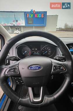 Седан Ford Focus 2017 в 
