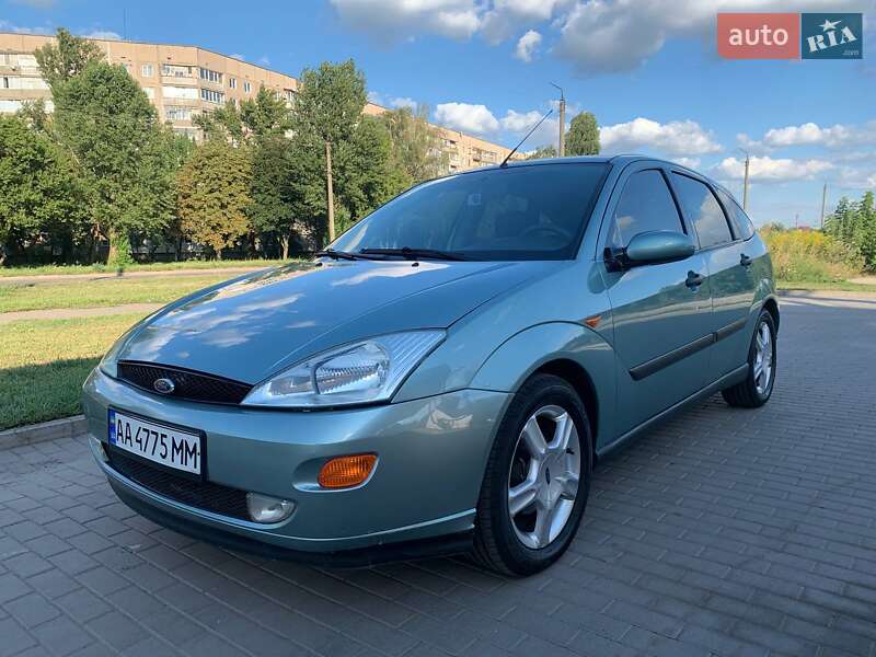 Ford Focus 2000