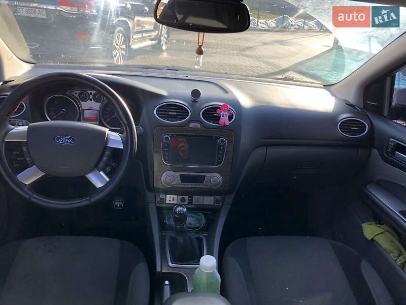 Хэтчбек Ford Focus 2008 в Киеве фото 3 Хэтчбек Ford Focus 2008 в Киеве