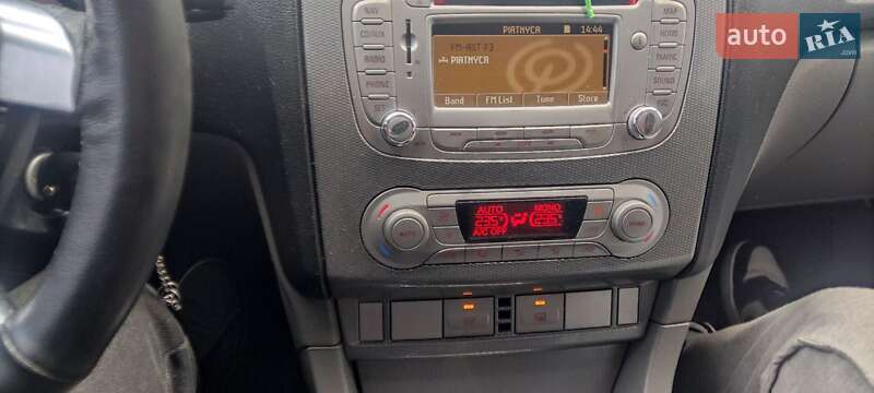 Универсал Ford Focus 2008 в Черновцах