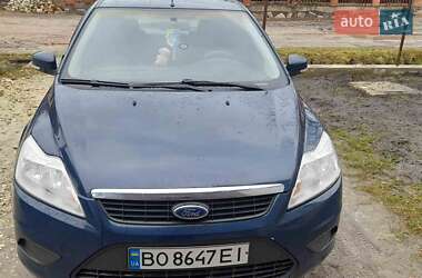 Хэтчбек Ford Focus 2010 в 