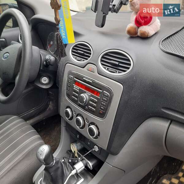 Хэтчбек Ford Focus 2010 в Кременце фото 25 Хэтчбек Ford Focus 2010 в Кременце