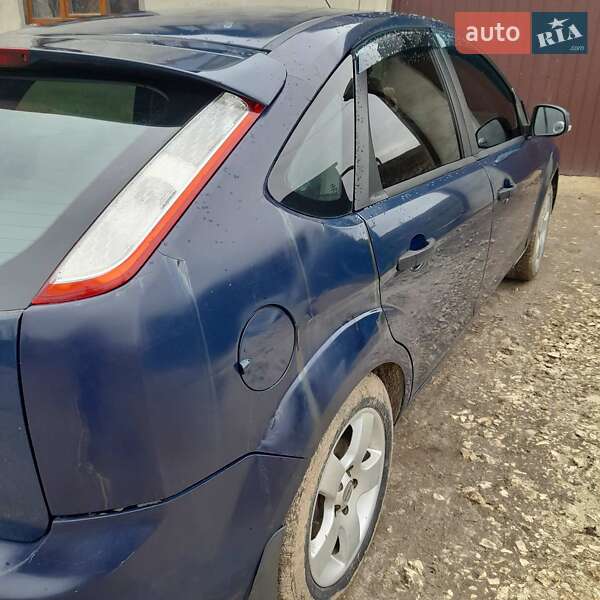 Хэтчбек Ford Focus 2010 в Кременце
