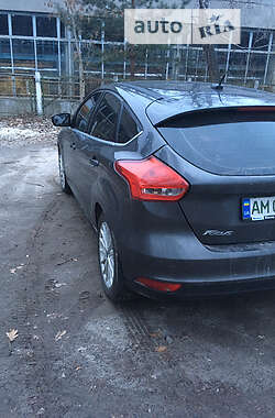 Хэтчбек Ford Focus 2017 в 