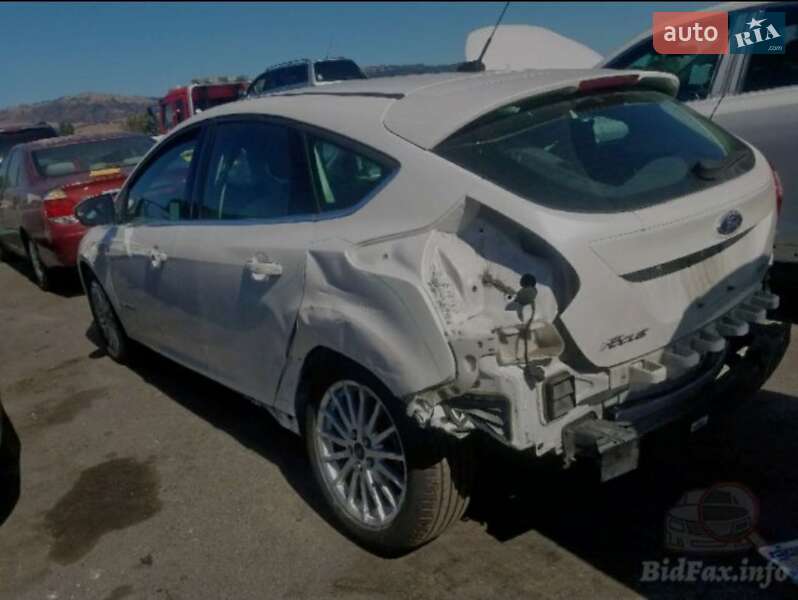 Хетчбек Ford Focus 2012 в Тальному