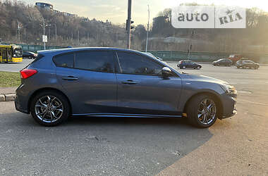 Хэтчбек Ford Focus 2020 в 