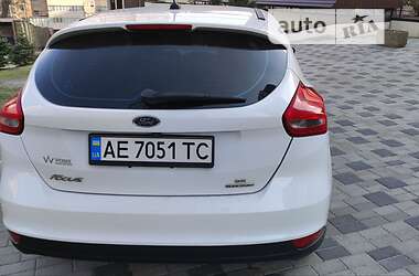 Хетчбек Ford Focus 2015 в 