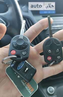 Хетчбек Ford Focus 2015 в 