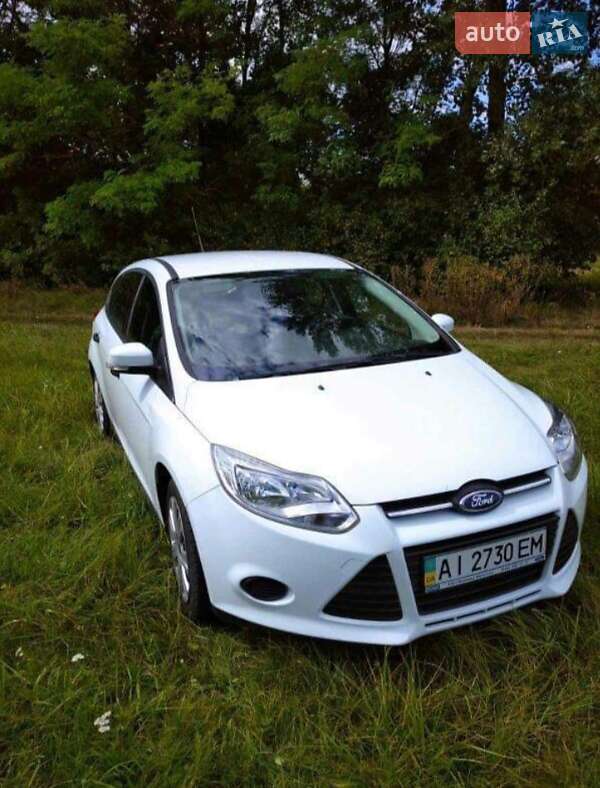 Хэтчбек Ford Focus 2014 в 