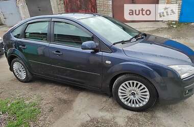 Хэтчбек Ford Focus 2007 в 