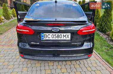 Седан Ford Focus 2015 в 