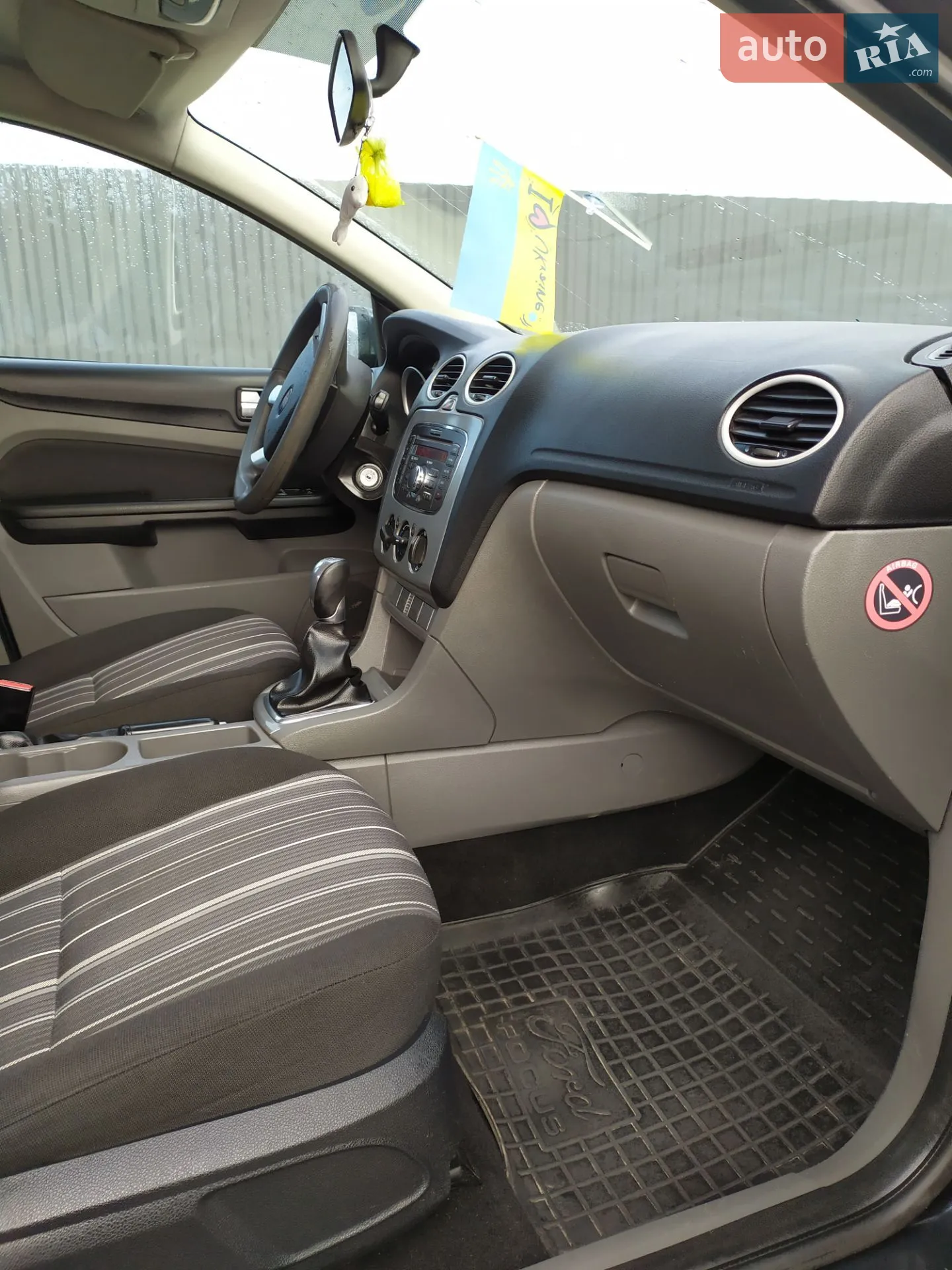 2010 Ford Focus - мініатюра 8