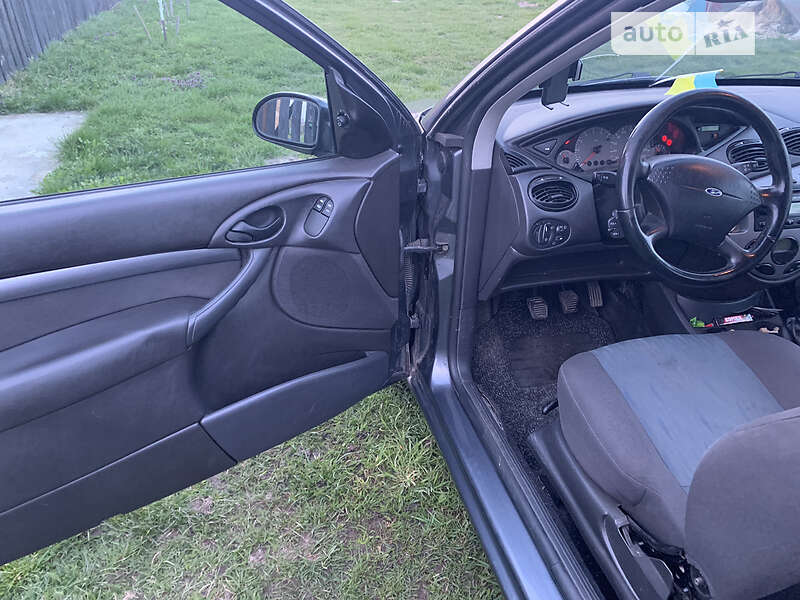 Хэтчбек Ford Focus 2002 в Мене фото 9 Хэтчбек Ford Focus 2002 в Мене