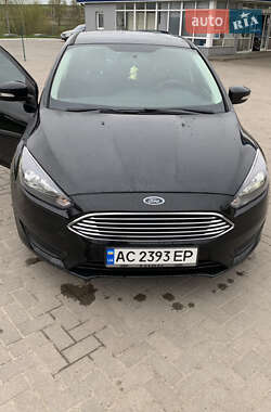 Седан Ford Focus 2015 в 