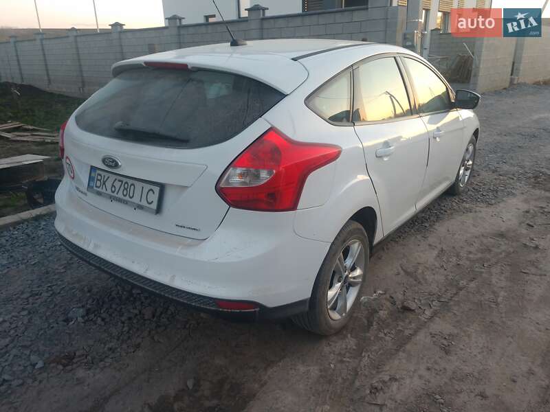 Хэтчбек Ford Focus 2014 в Ровно