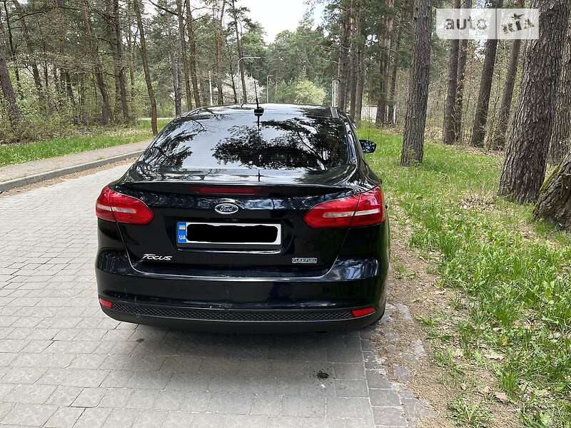 Седан Ford Focus 2015 в Львове