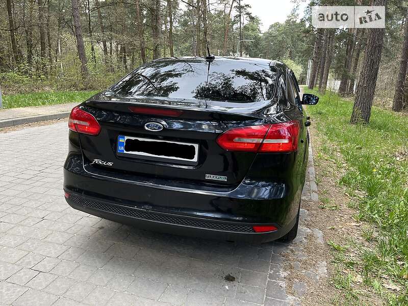 Седан Ford Focus 2015 в Львове