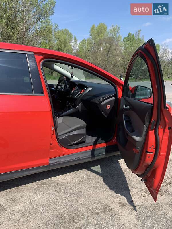 Универсал Ford Focus 2011 в Днепре фото 3 Универсал Ford Focus 2011 в Днепре